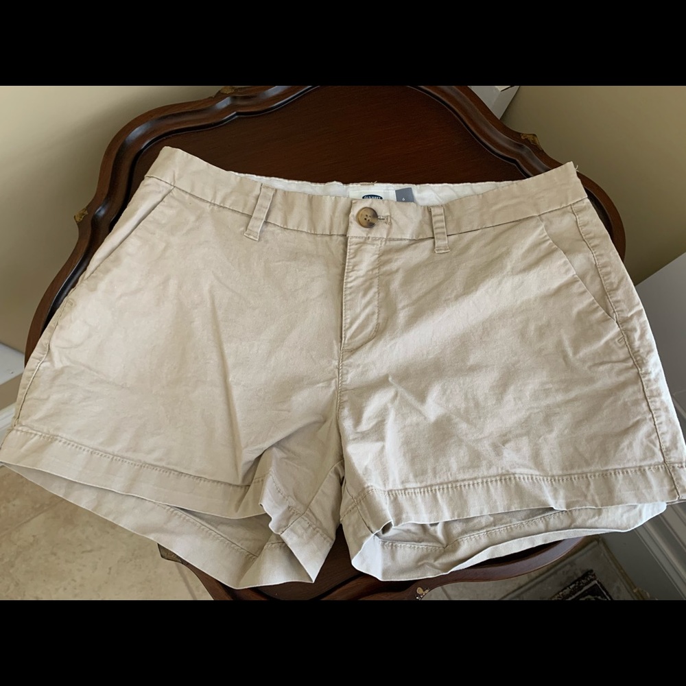 Old Navy Khaki shorts (3.5” inseam) - size 6